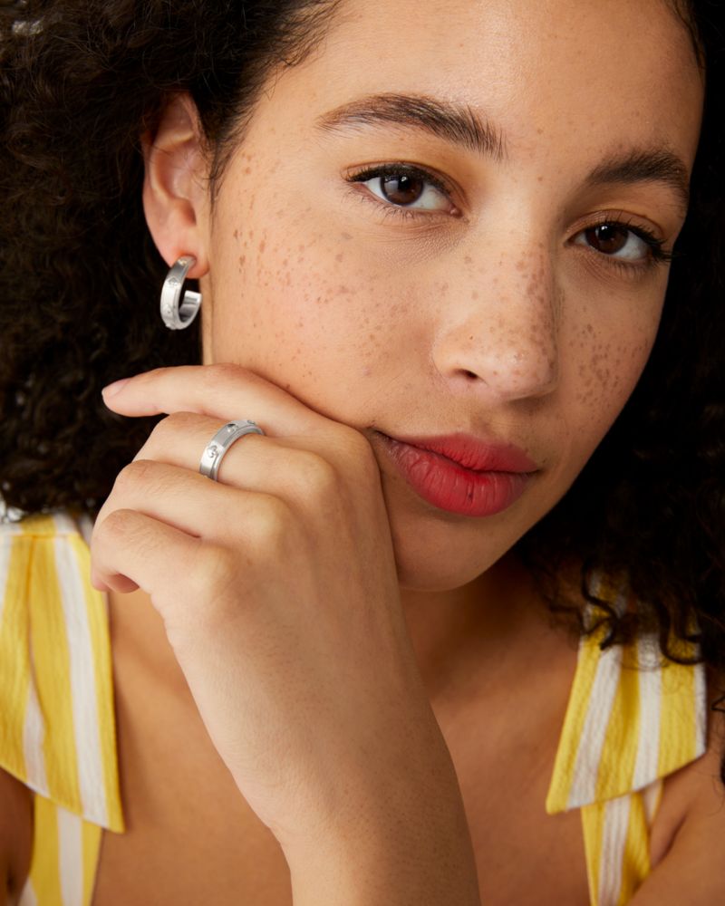 Spot The Spade Metal Ring