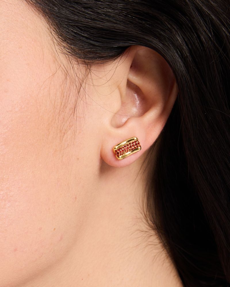 What A Snack Pavé Hot Dog Studs