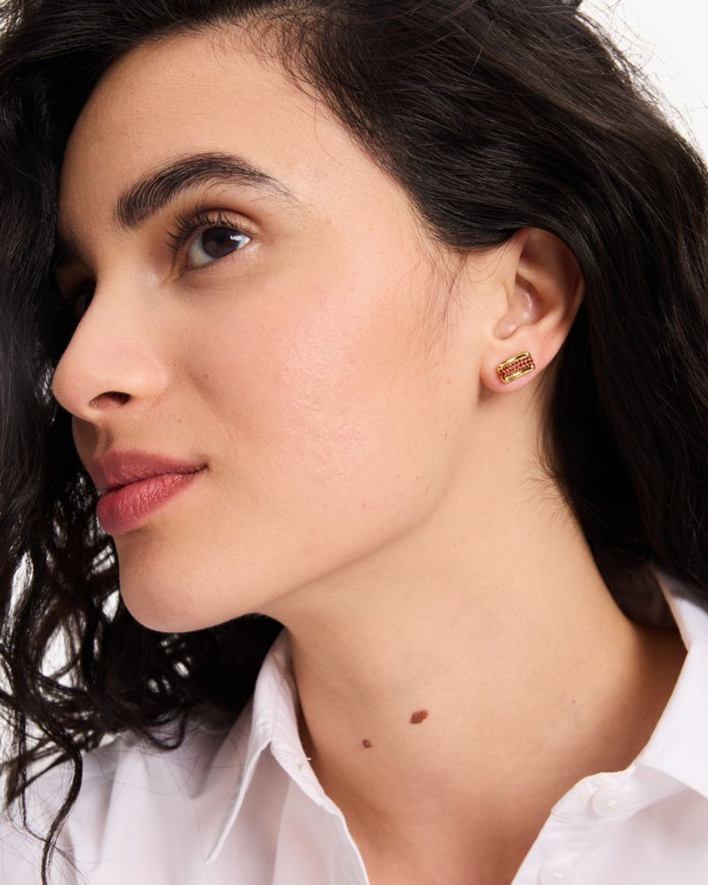 What A Snack Pavé Hot Dog Studs