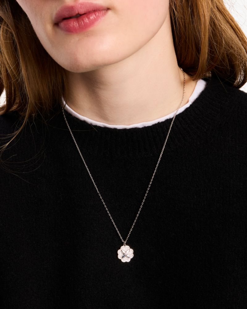 Heritage Bloom Mini Pendant