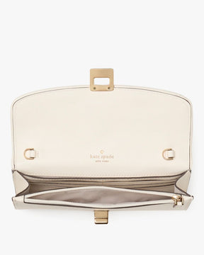 Phoebe Straw Turnlock Wallet-on-chain