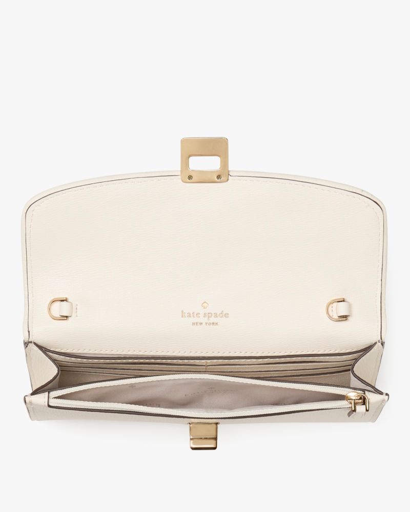 Phoebe Straw Turnlock Wallet-on-chain