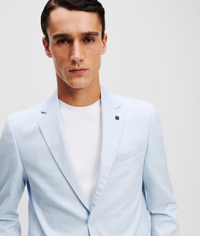 SINGLE-BREASTED TWO-PIECE SUIT