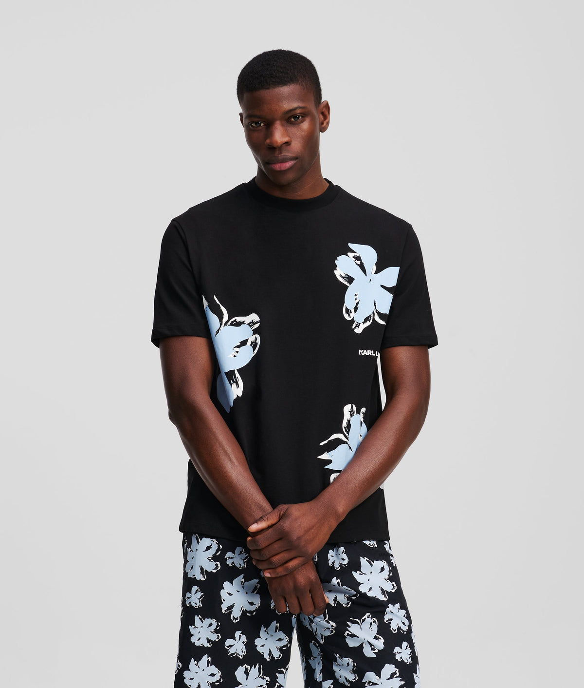 FLOWER PRINT T-SHIRT