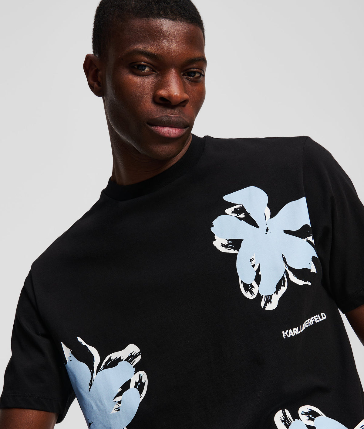 FLOWER PRINT T-SHIRT