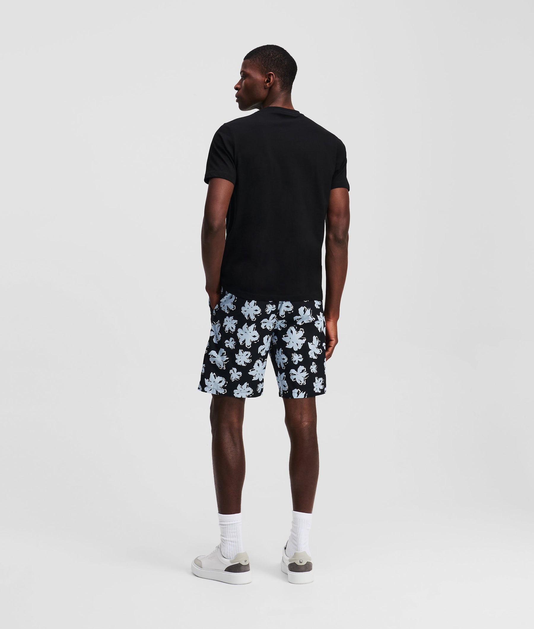 ALL-OVER FLOWER PRINT SHORTS