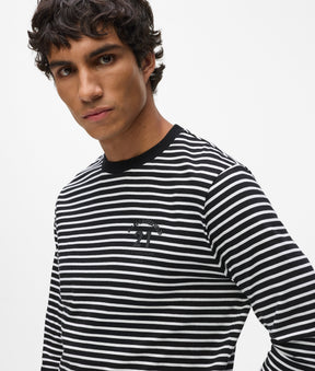 Long-sleeved T-shirt