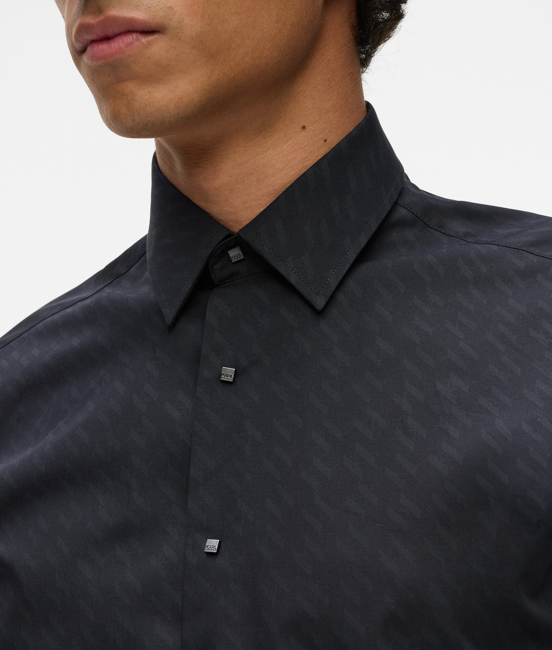 Square buttons shirt