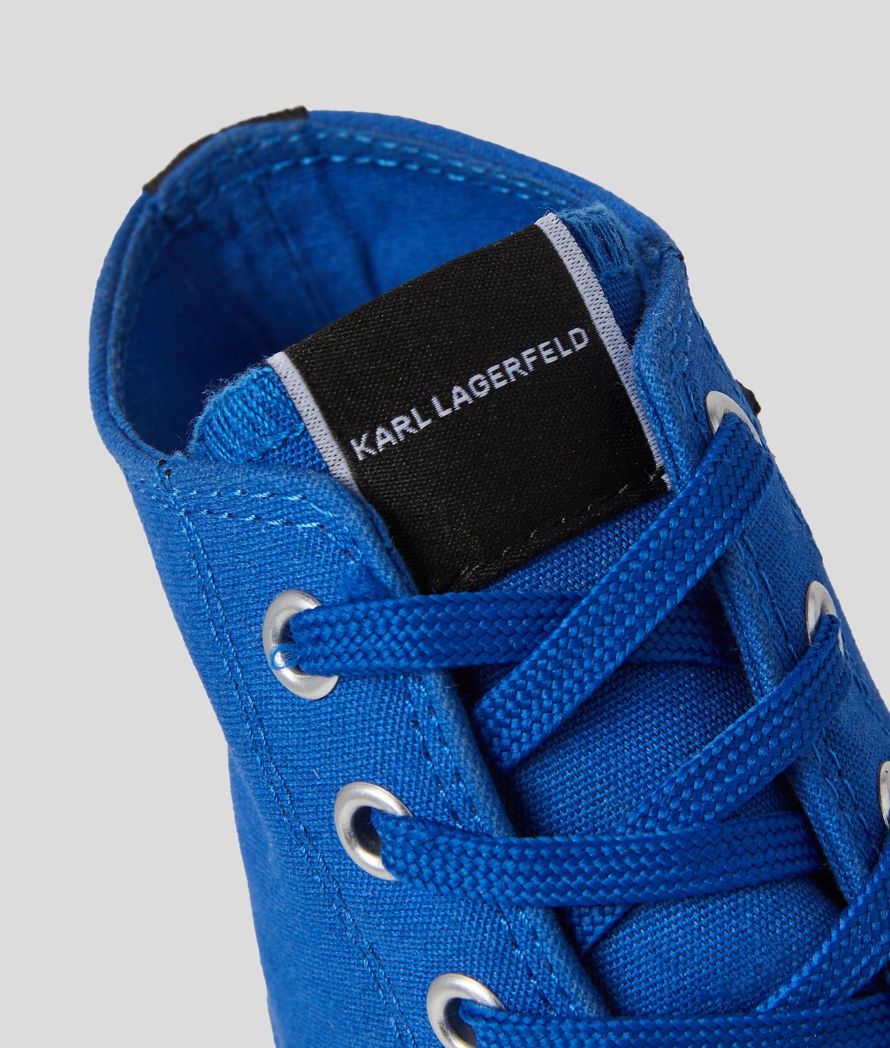 Kampus III High-Top Trainers
