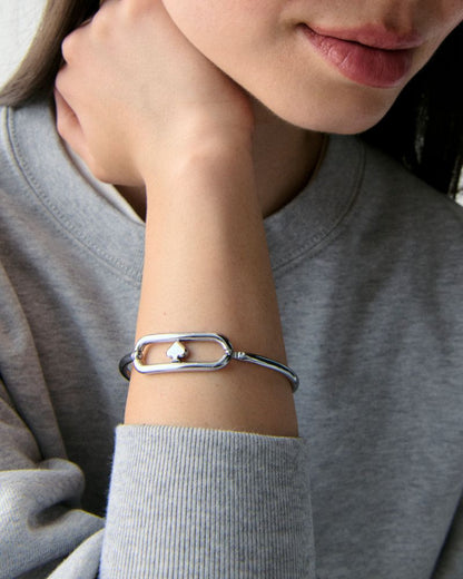 Cut To The Chase Oval Spade Bangle