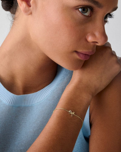 Girlie Pearlie Mini Bow Bracelet