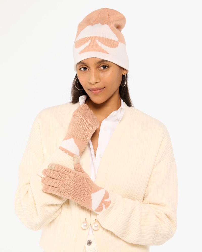 Oversized Spade Beanie And Glove Set