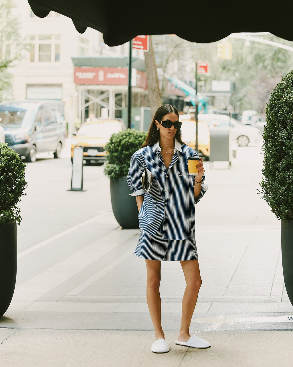 The Carlyle Script Poplin Short - Navy Striped