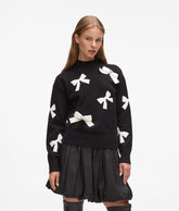 Exclusive bow jumper
