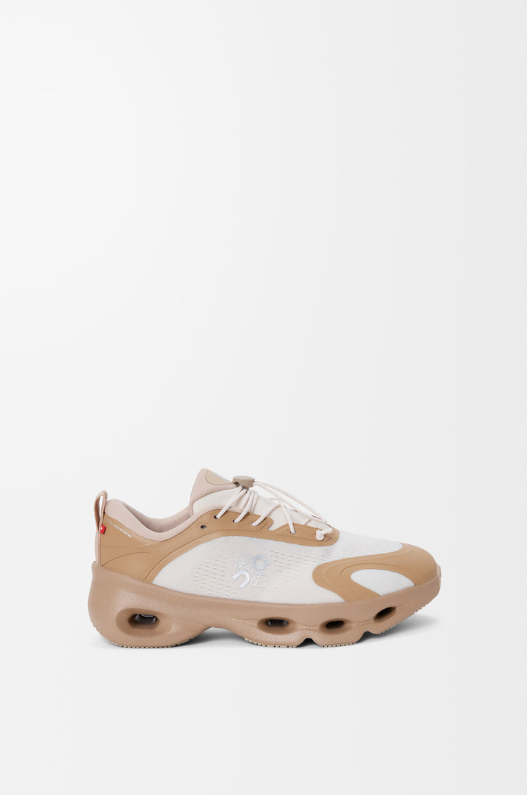 On Running Cloudnova Form Sneakers – Sand & White