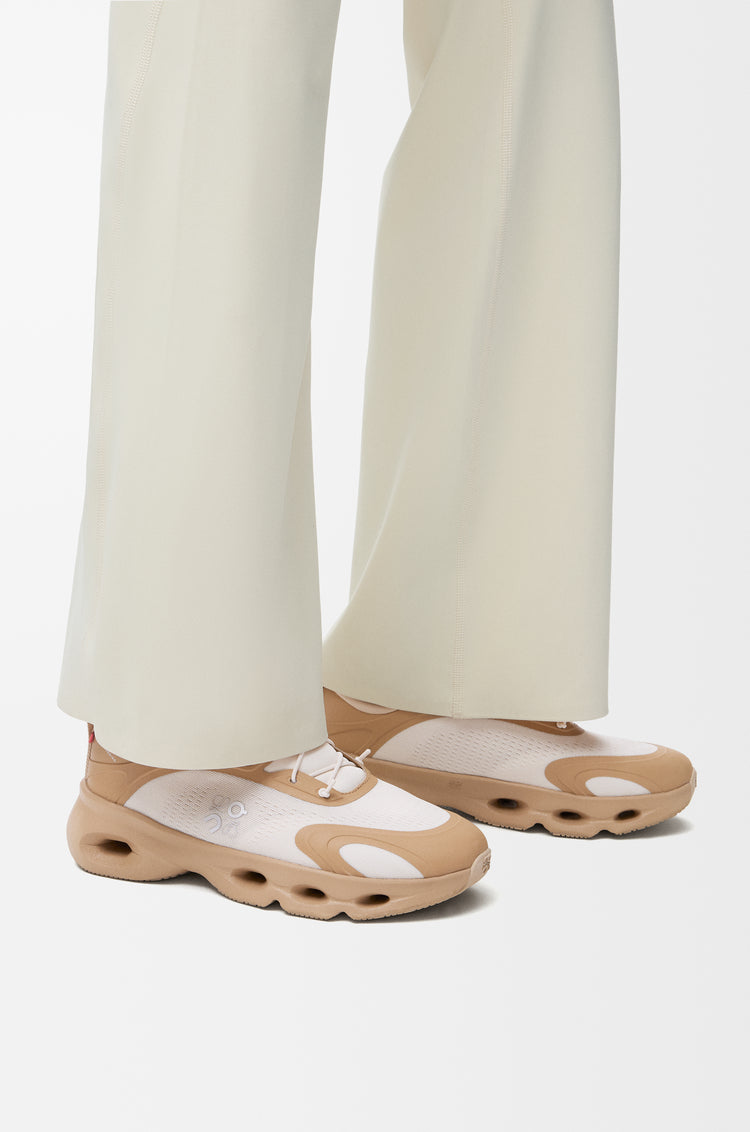 On Running Cloudnova Form Sneakers – Sand & White