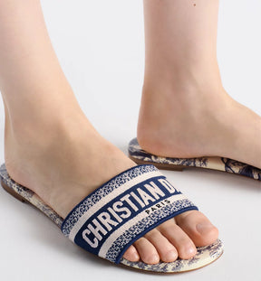 Dway Slide Vibrant Blue Embroidered Cotton and Toile de Jouy Motif