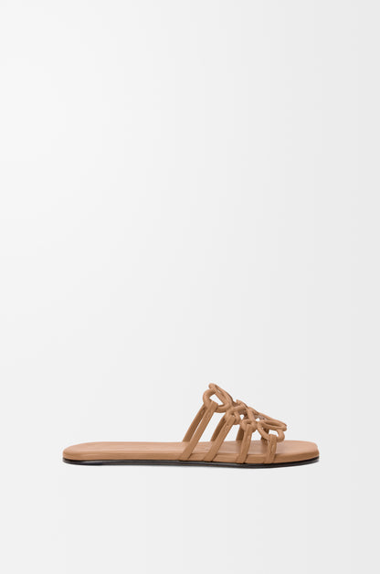 Petal Anagram slide in calfskin