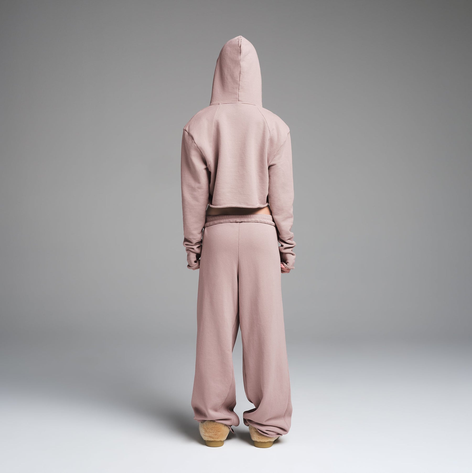 FRENCH TERRY SHOULDER PAD CROPPED HOODIE | FAWN