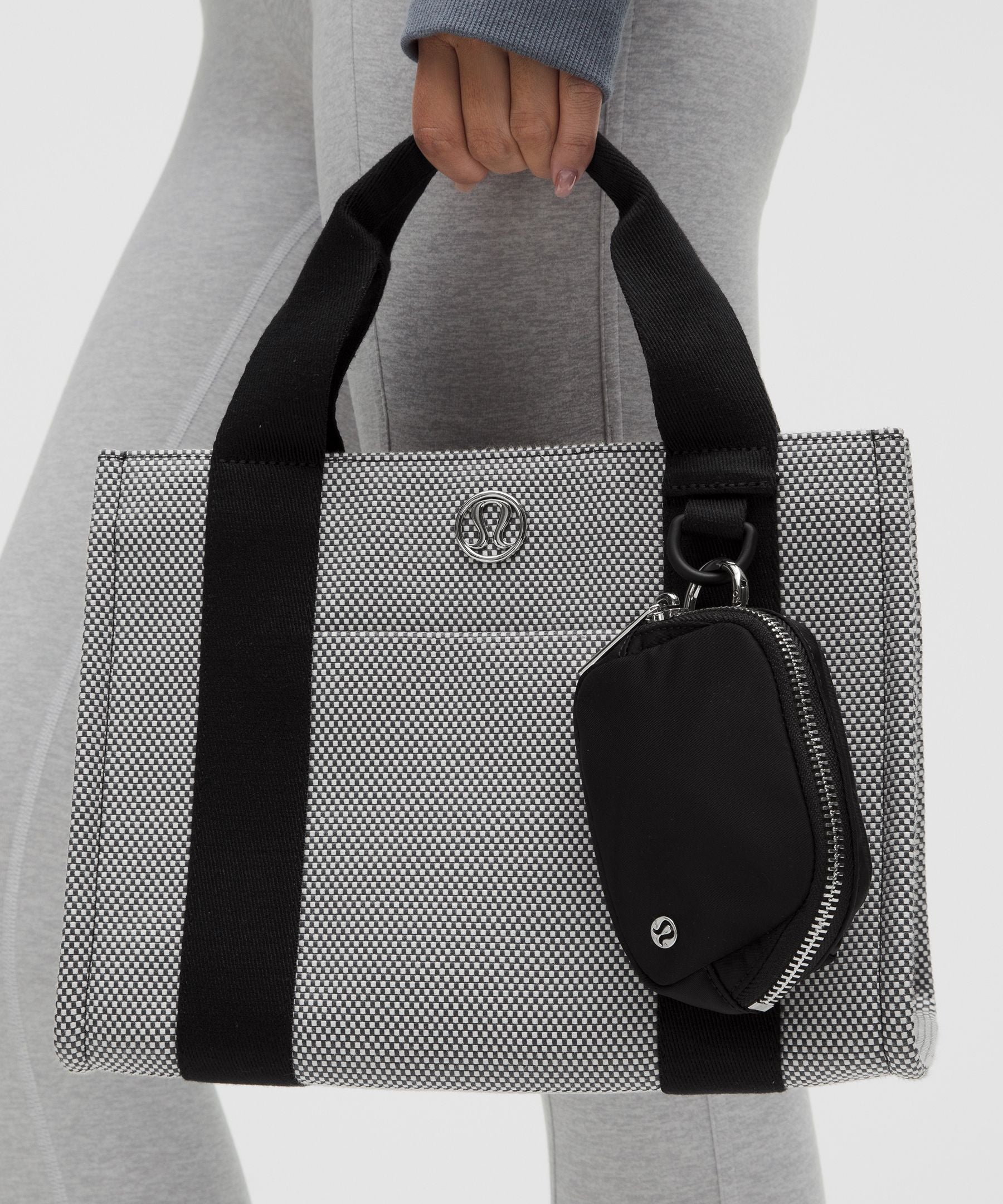 Everywhere Belt Bag Nano