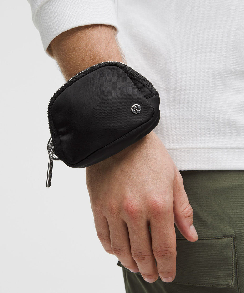 Everywhere Belt Bag Nano