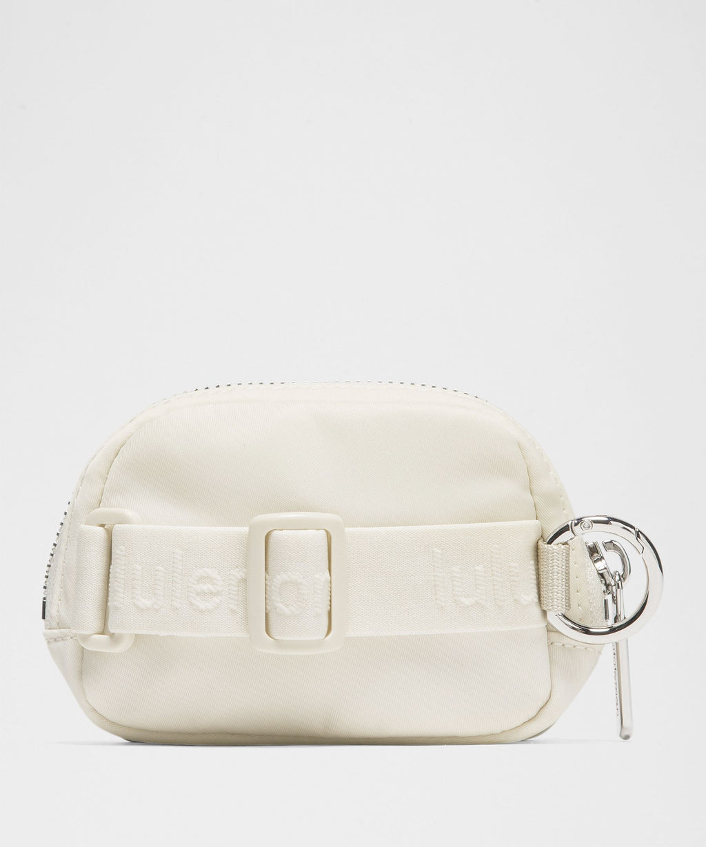 Everywhere Belt Bag Nano