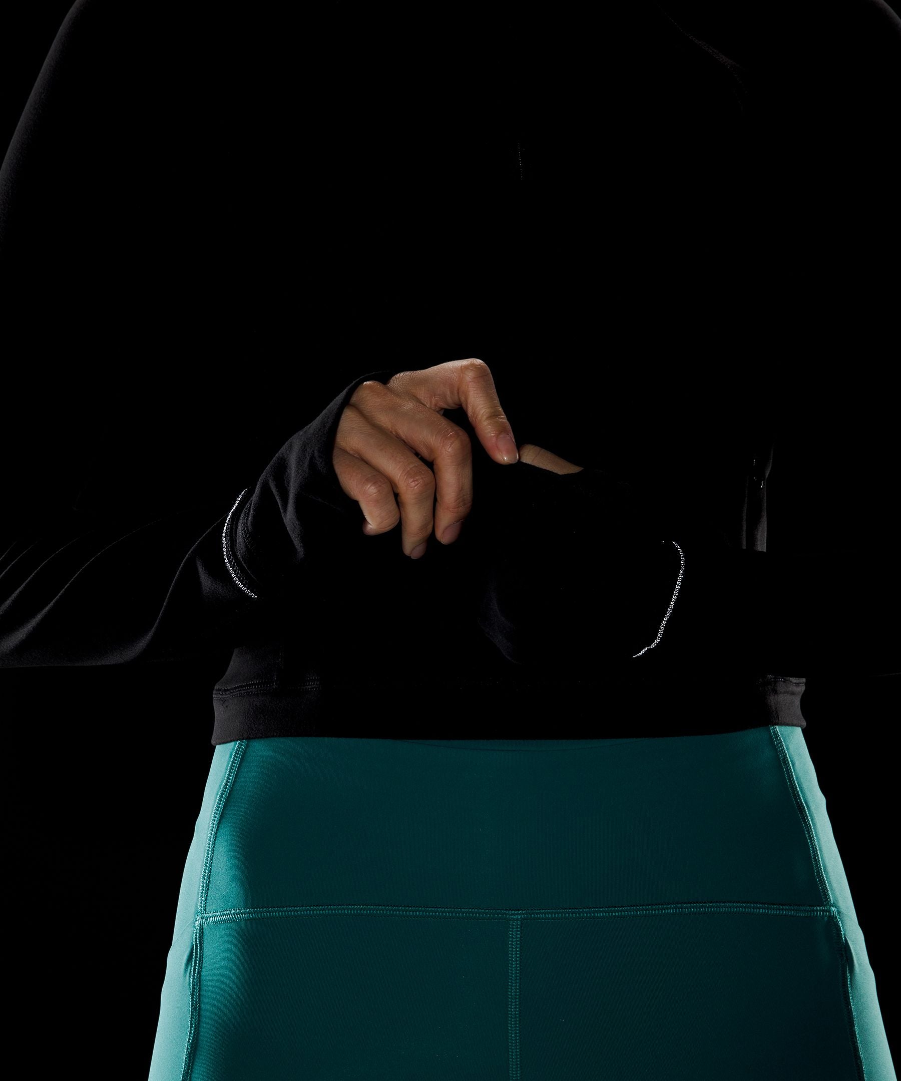 It's Rulu Cropped Half Zip