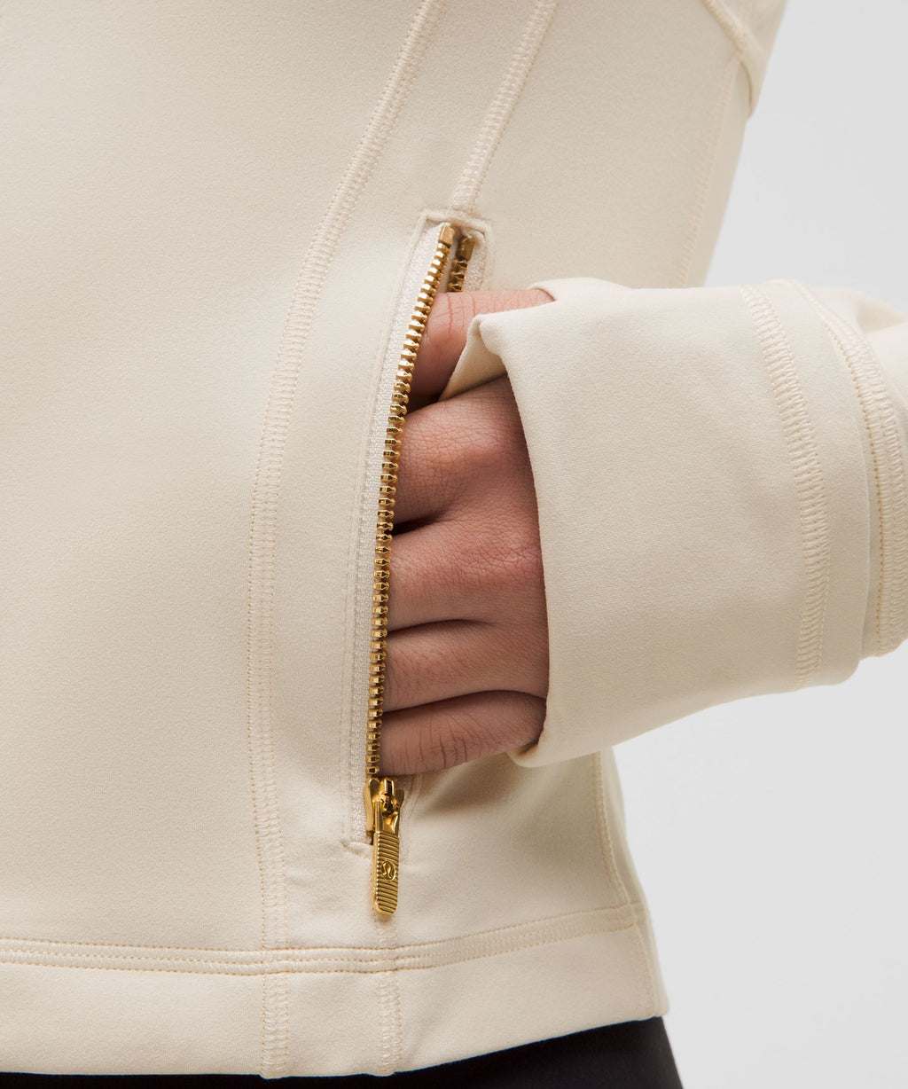 Define Cropped Jacket *Nulu