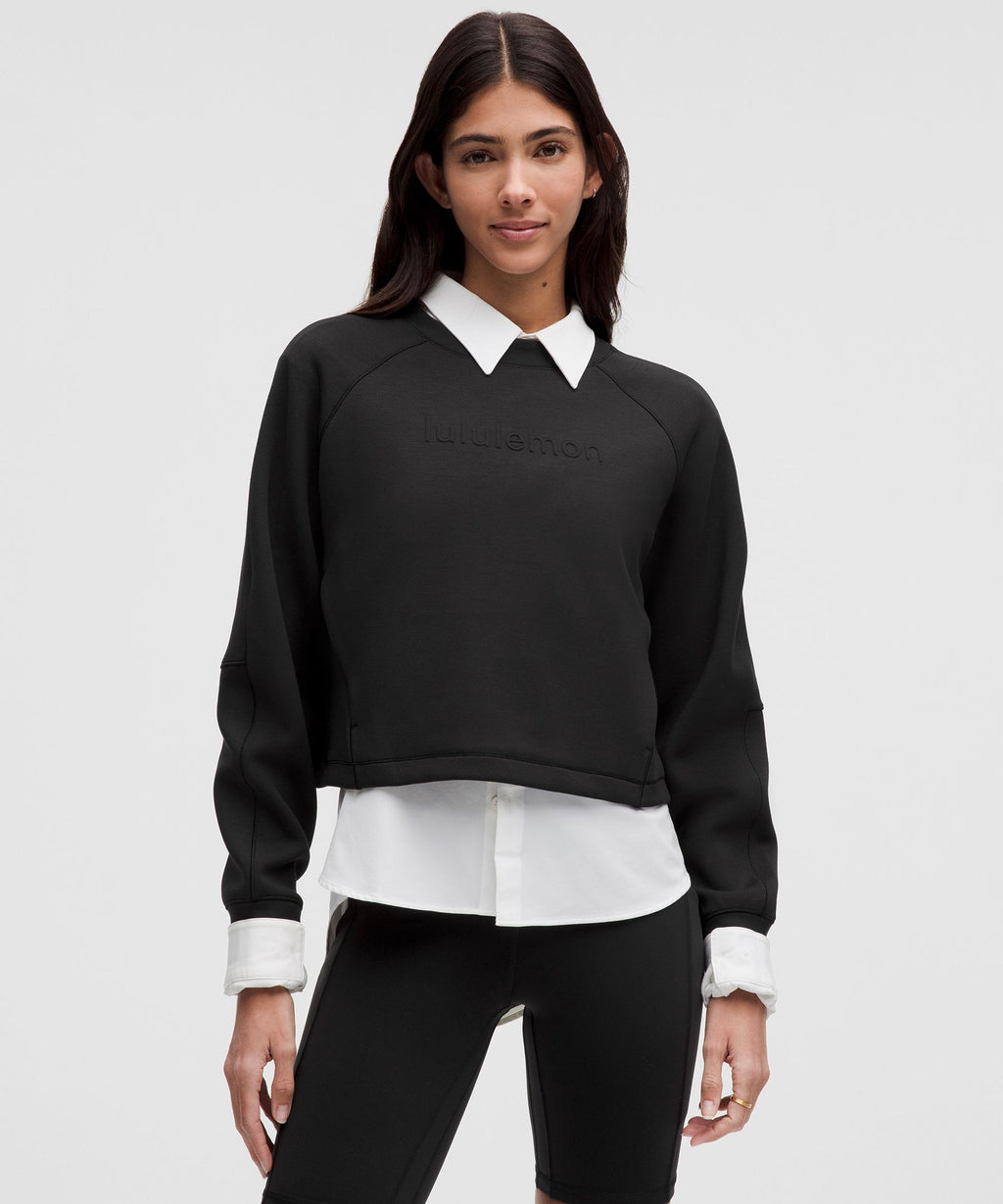 Smooth Spacer Cropped Pullover *Graphic