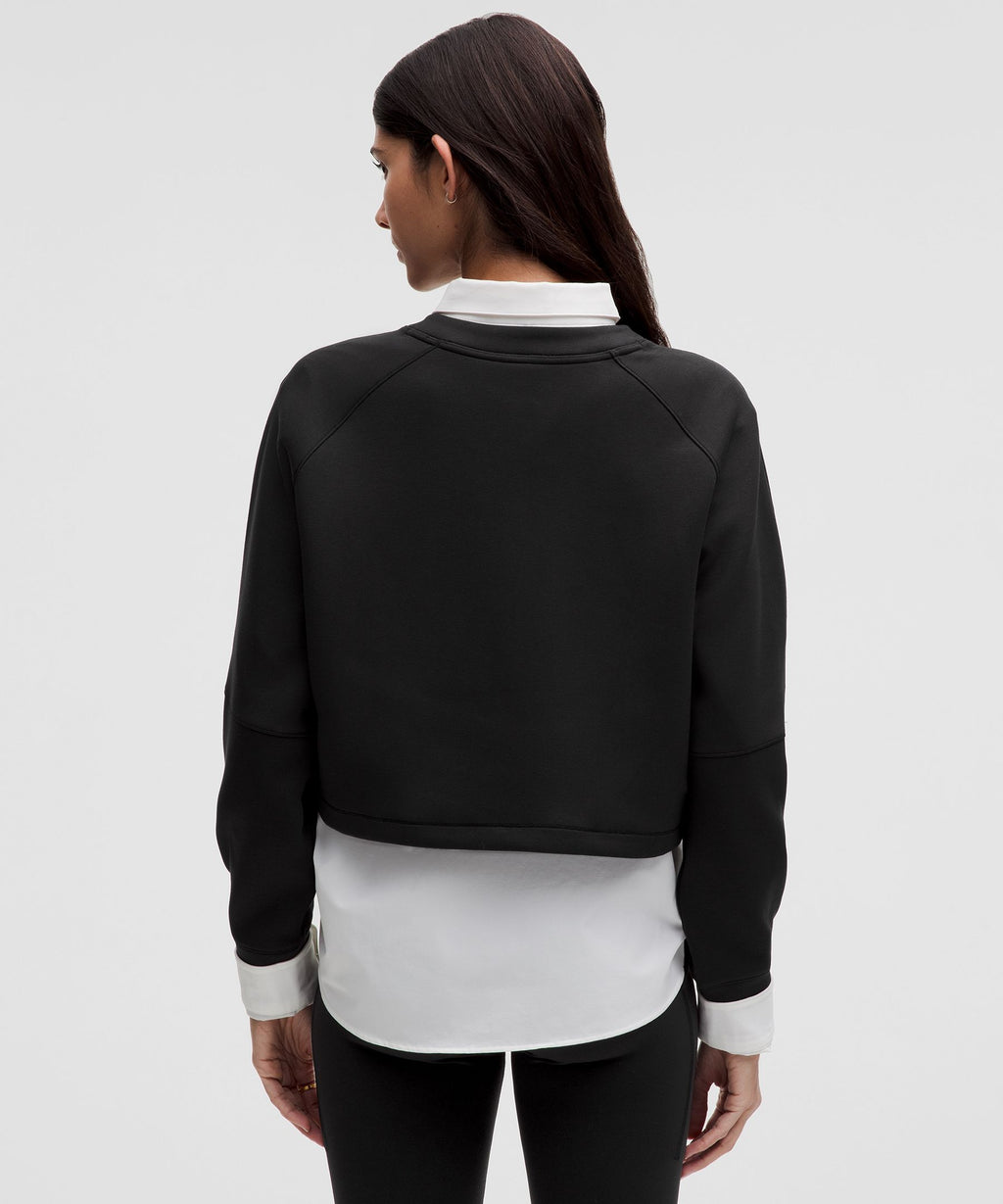 Smooth Spacer Cropped Pullover *Graphic