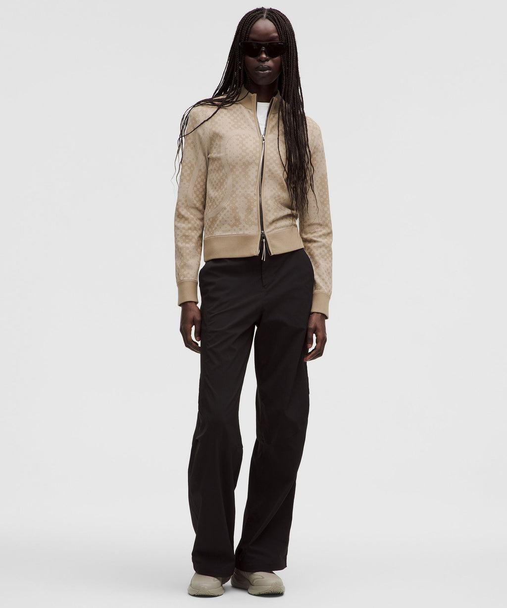 Two-Tone Fitted Full-Zip Sweater *SLNSH Collection