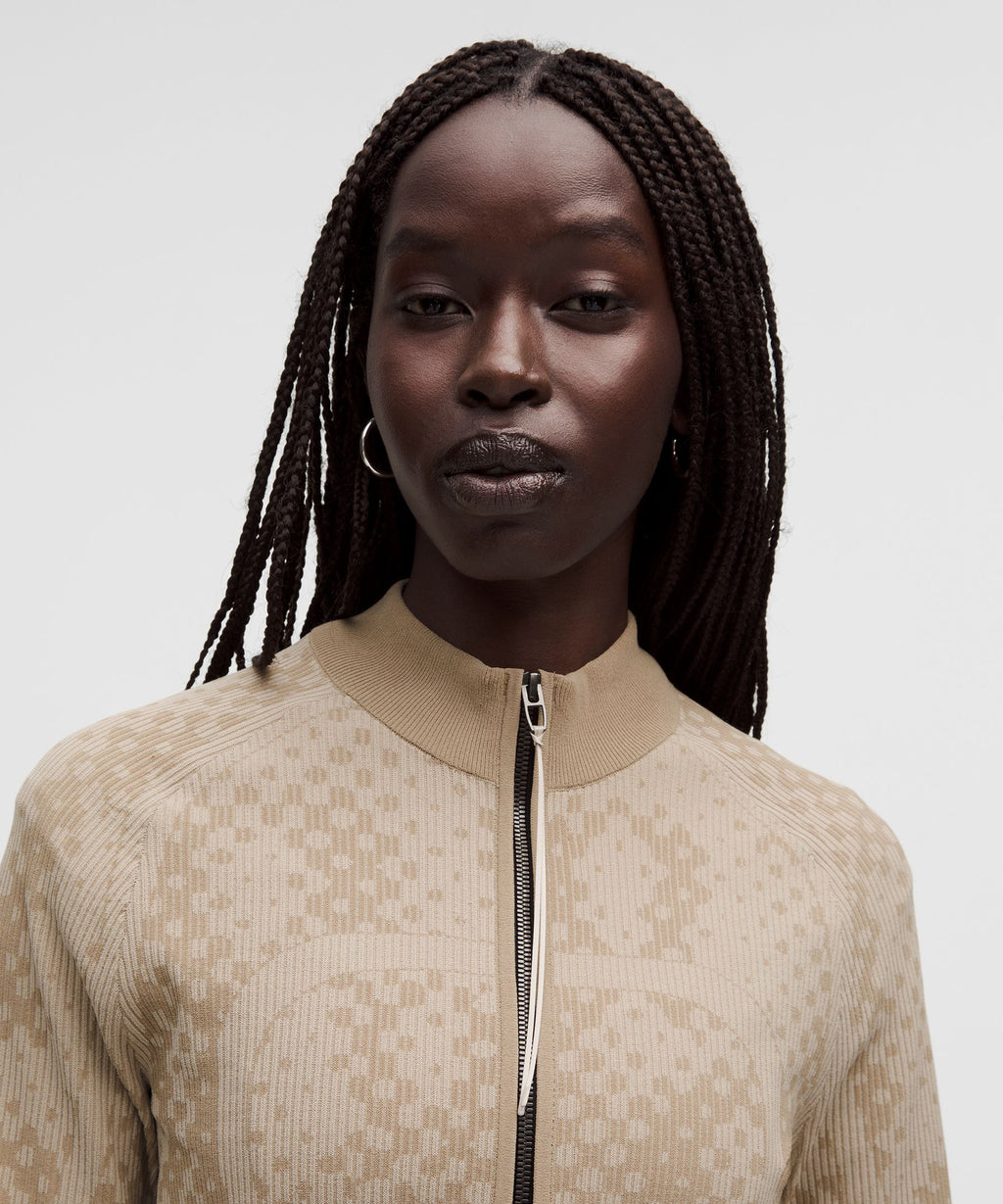 Two-Tone Fitted Full-Zip Sweater *SLNSH Collection