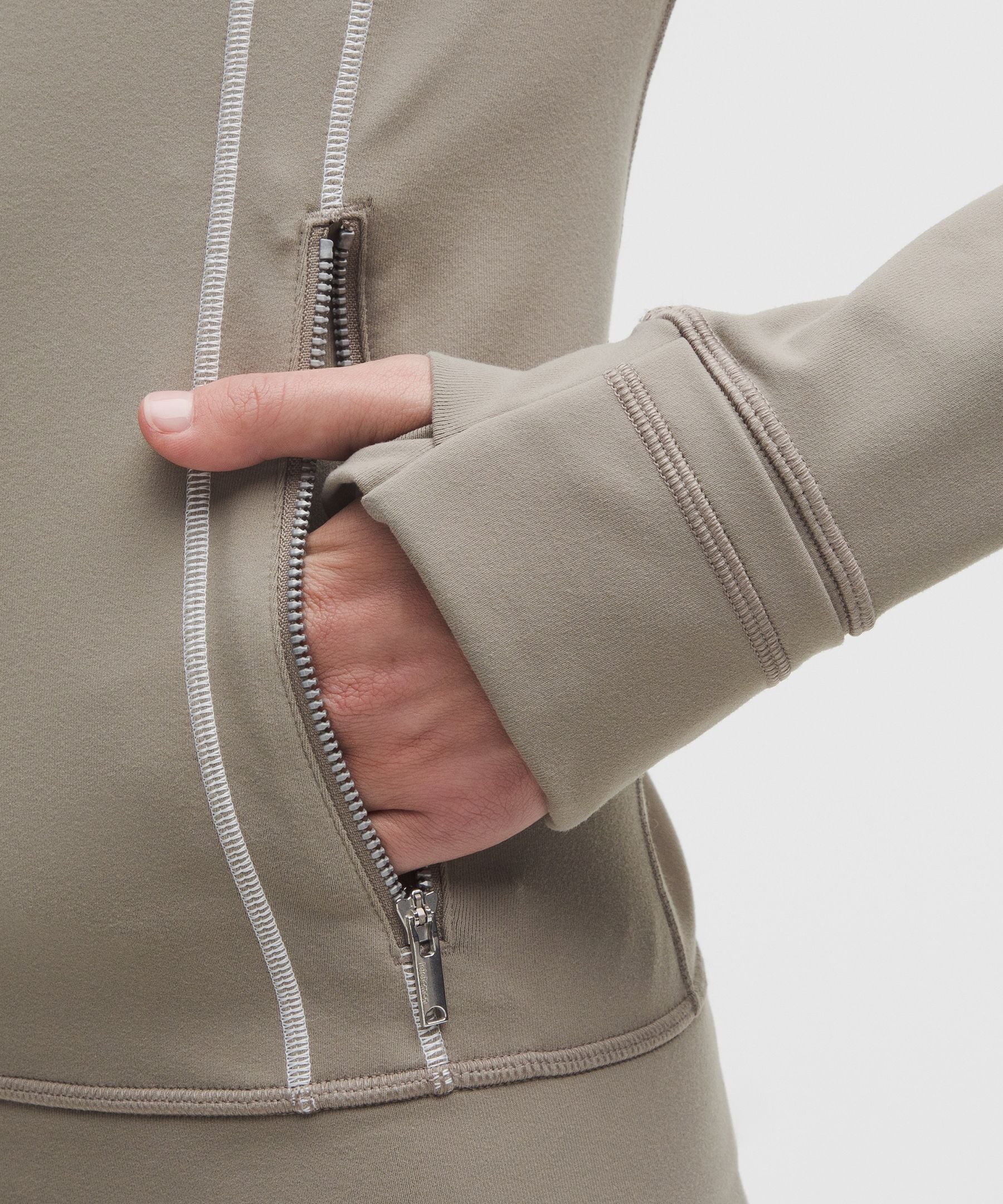 Define Track Jacket *Luon