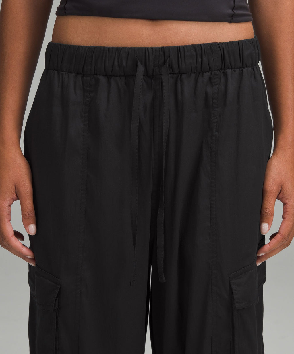 Lightweight Adjustable Mid-Rise Cargo Pant