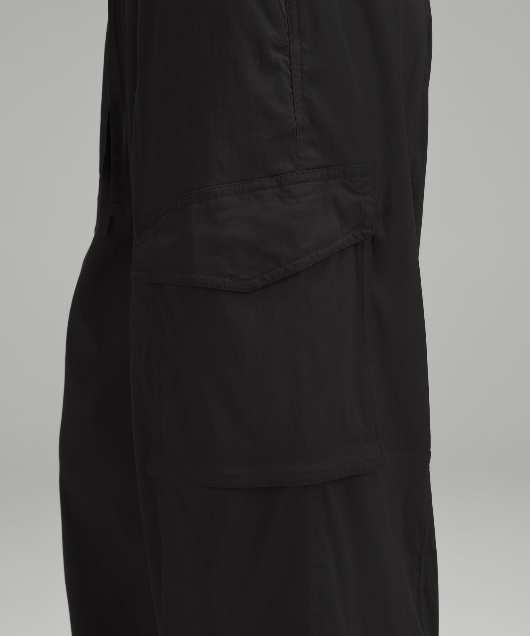 Lightweight Adjustable Mid-Rise Cargo Pant