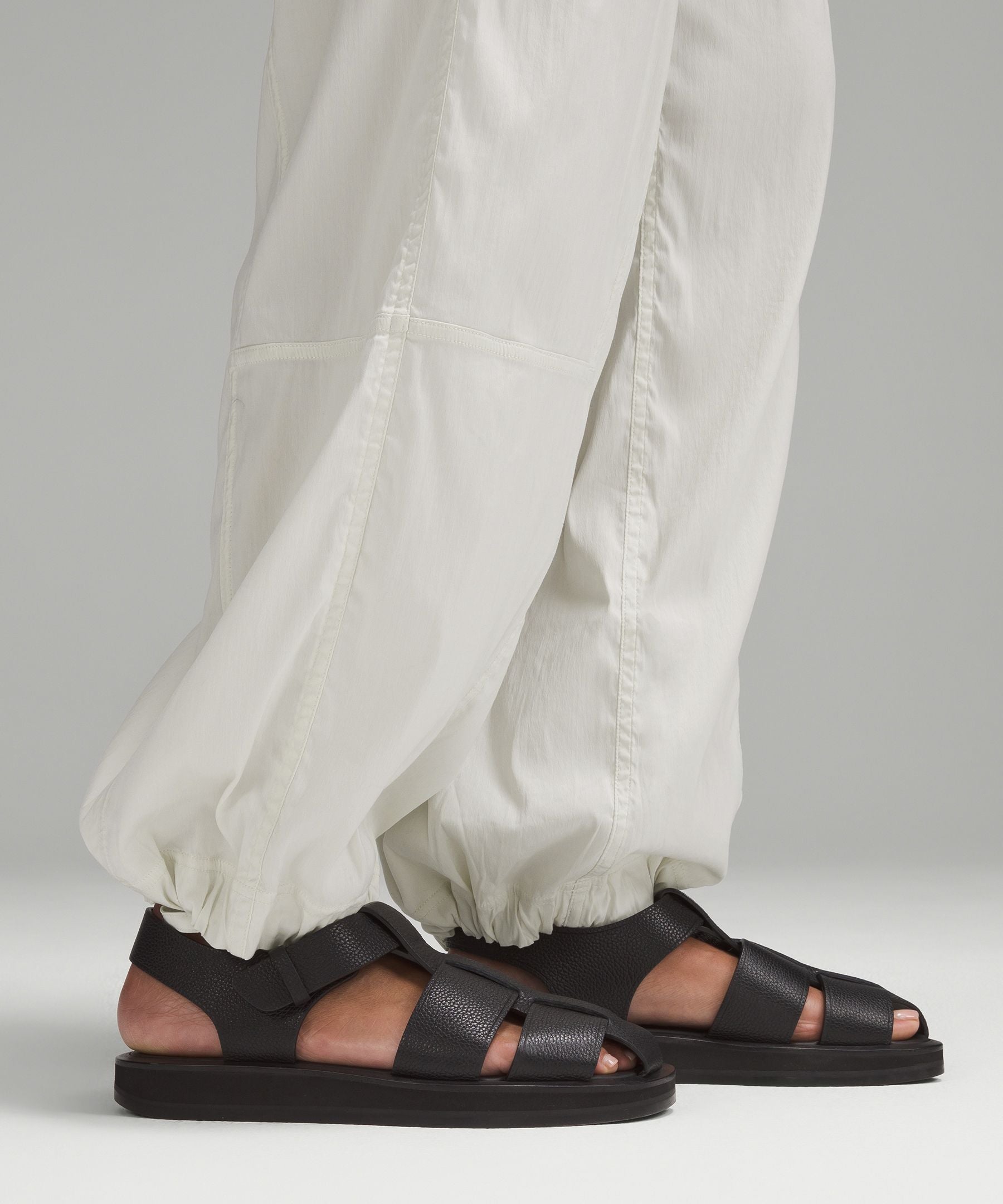 Lightweight Adjustable Mid-Rise Cargo Pant