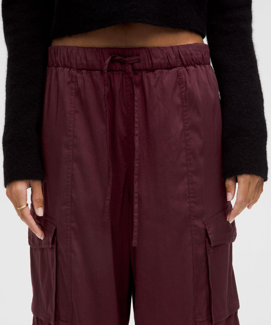 Lightweight Adjustable Mid-Rise Cargo Pant