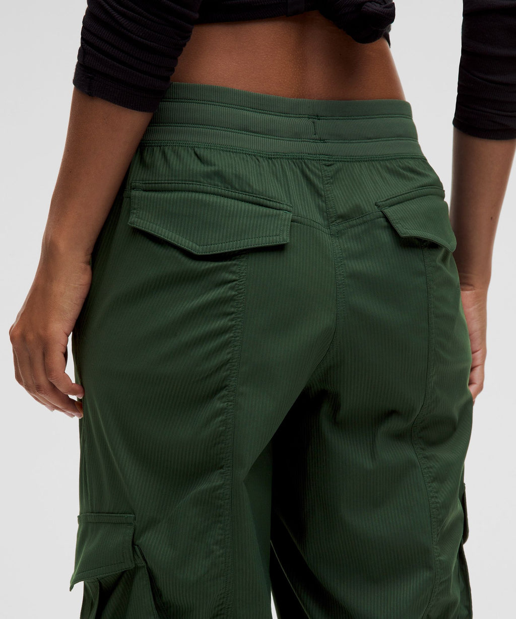 Dance Studio Relaxed-Fit Mid-Rise Cargo Jogger