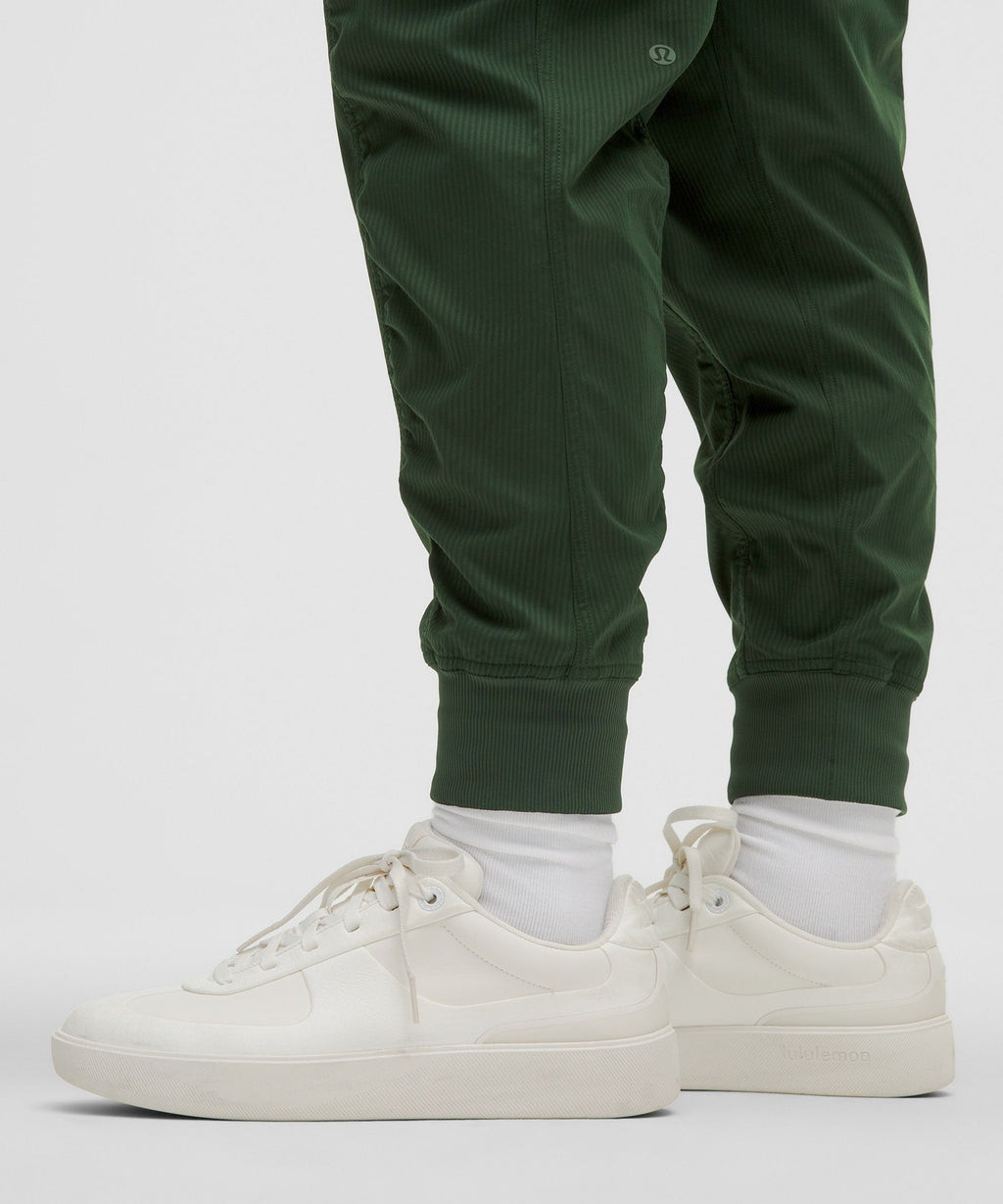 Dance Studio Relaxed-Fit Mid-Rise Cargo Jogger