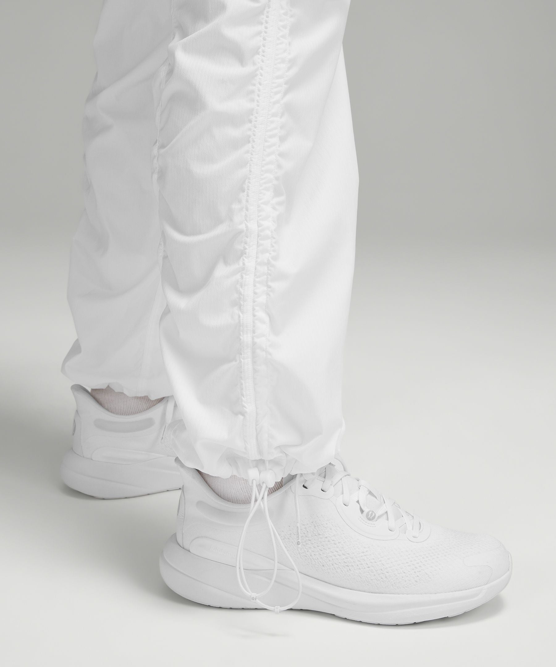 Dance Studio Relaxed-Fit Mid-Rise Cargo Pant