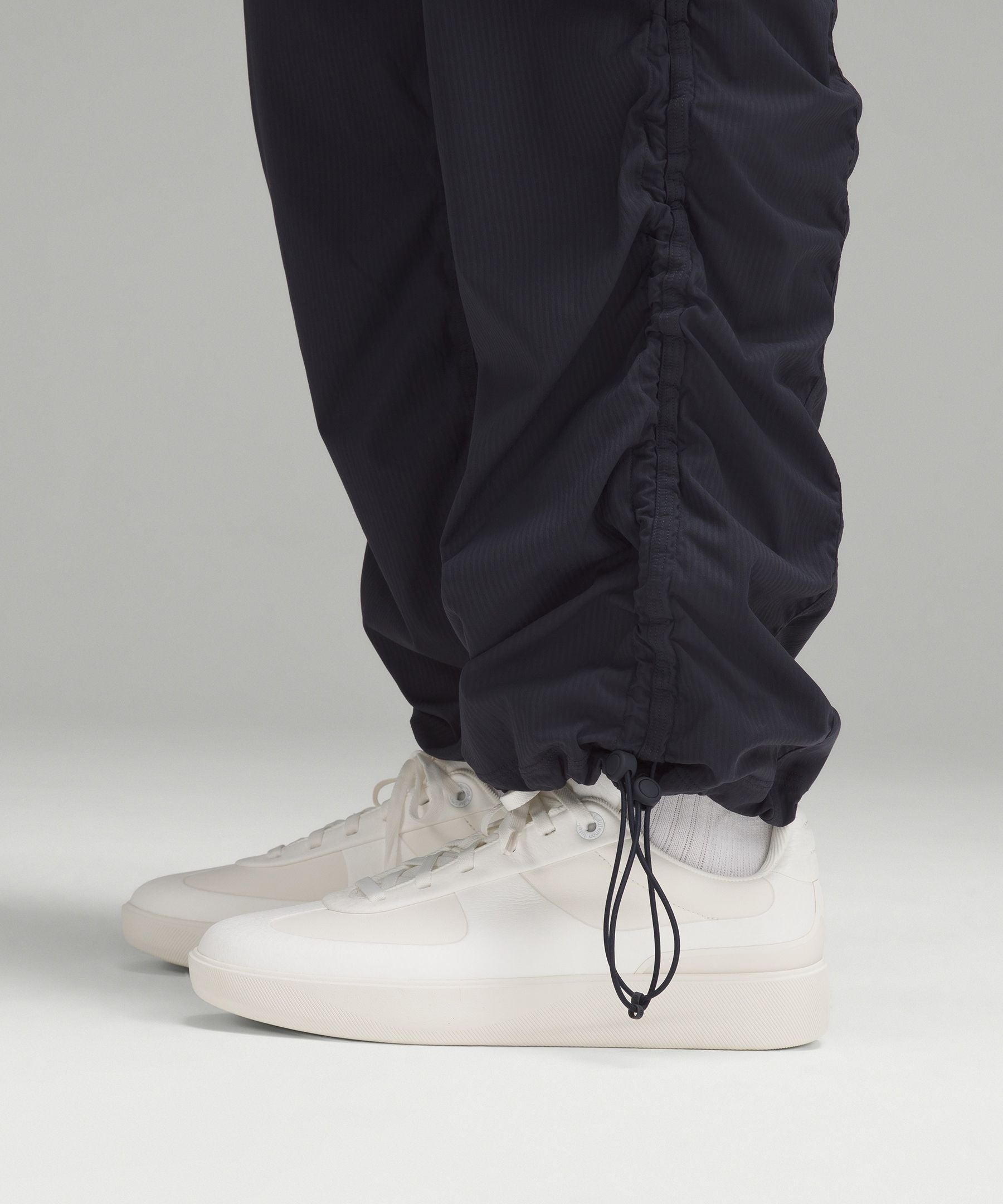 Dance Studio Relaxed-Fit Mid-Rise Cargo Pant
