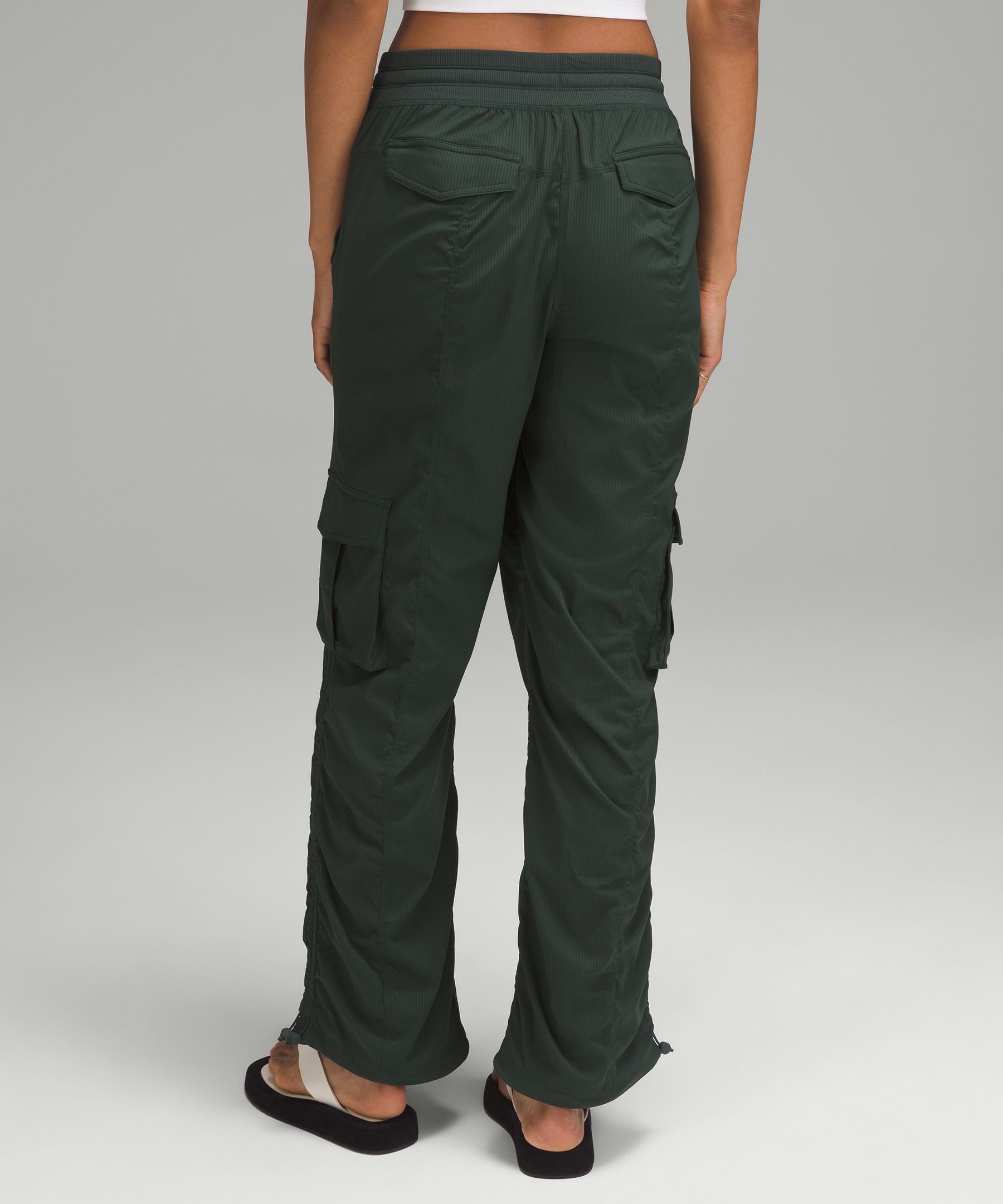 Dance Studio Relaxed-Fit Mid-Rise Cargo Pant