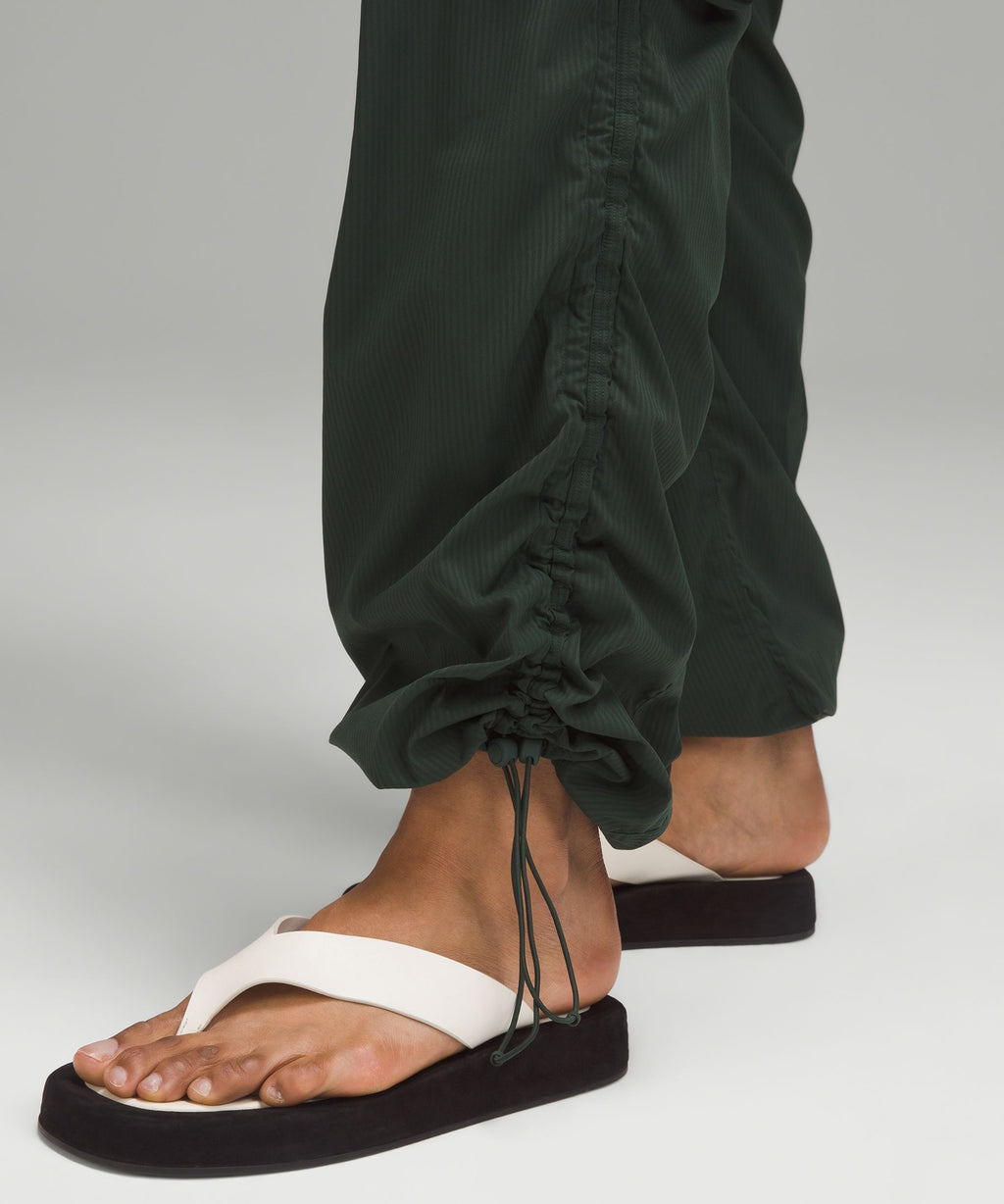 Dance Studio Relaxed-Fit Mid-Rise Cargo Pant