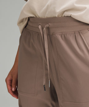 Dance Studio Relaxed-Fit Mid-Rise Cargo Pant