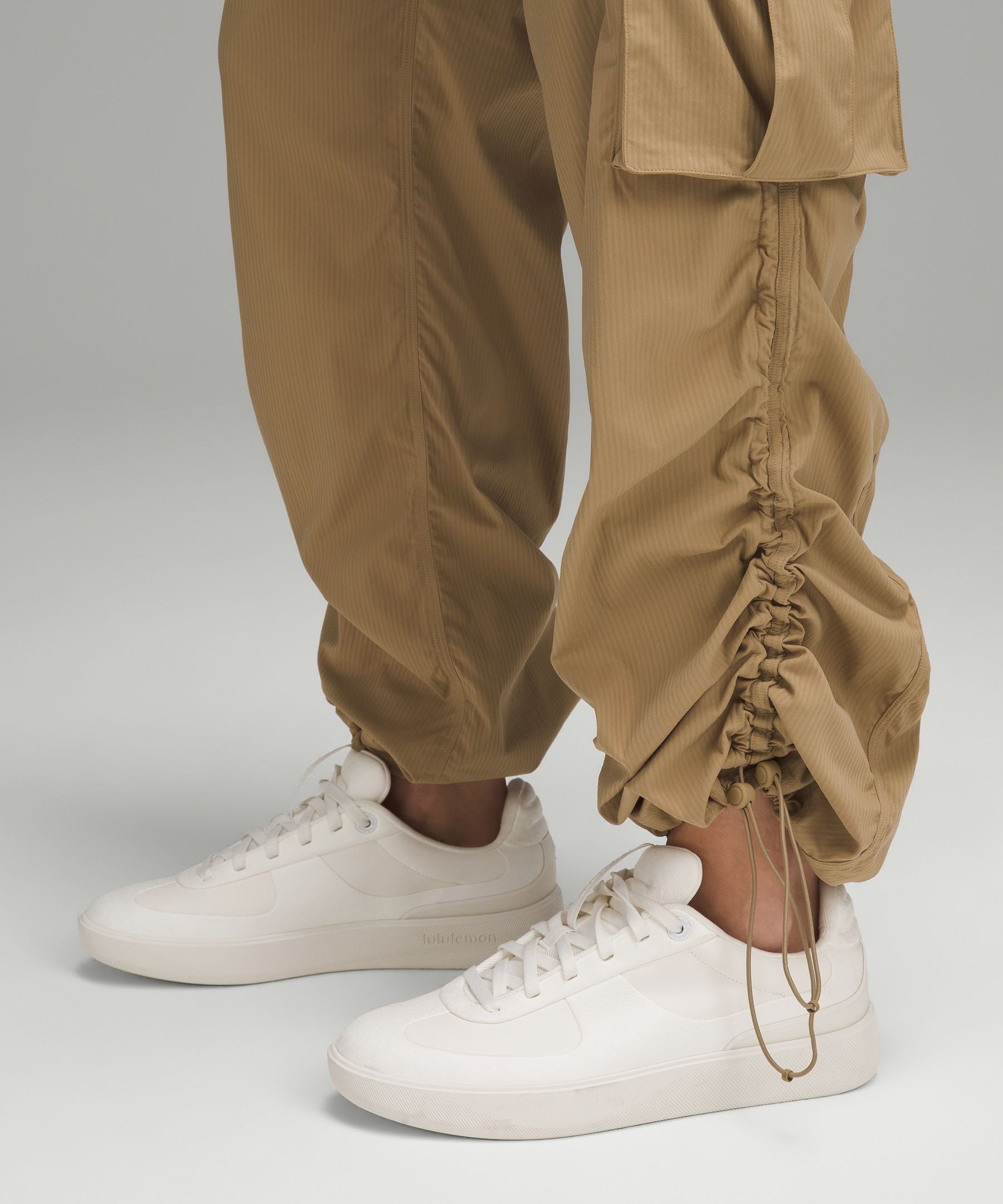 Dance Studio Relaxed-Fit Mid-Rise Cargo Pant
