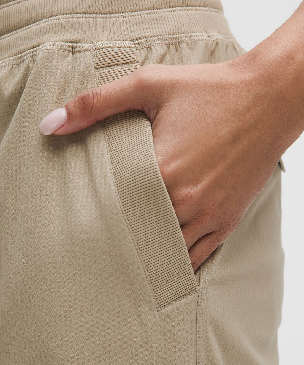 Dance Studio Relaxed-Fit Mid-Rise Cargo Pant