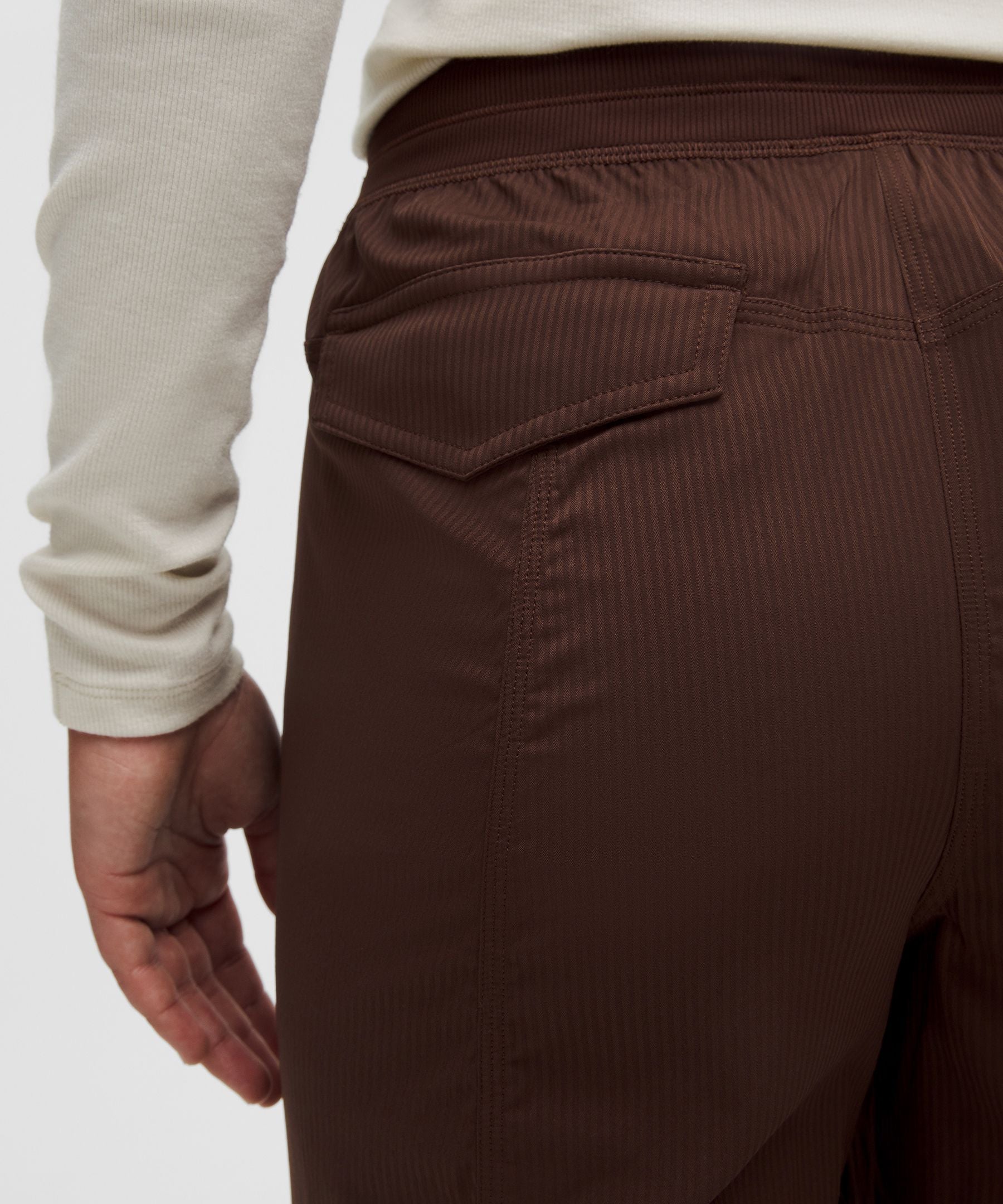 Dance Studio Relaxed-Fit Mid-Rise Cargo Pant