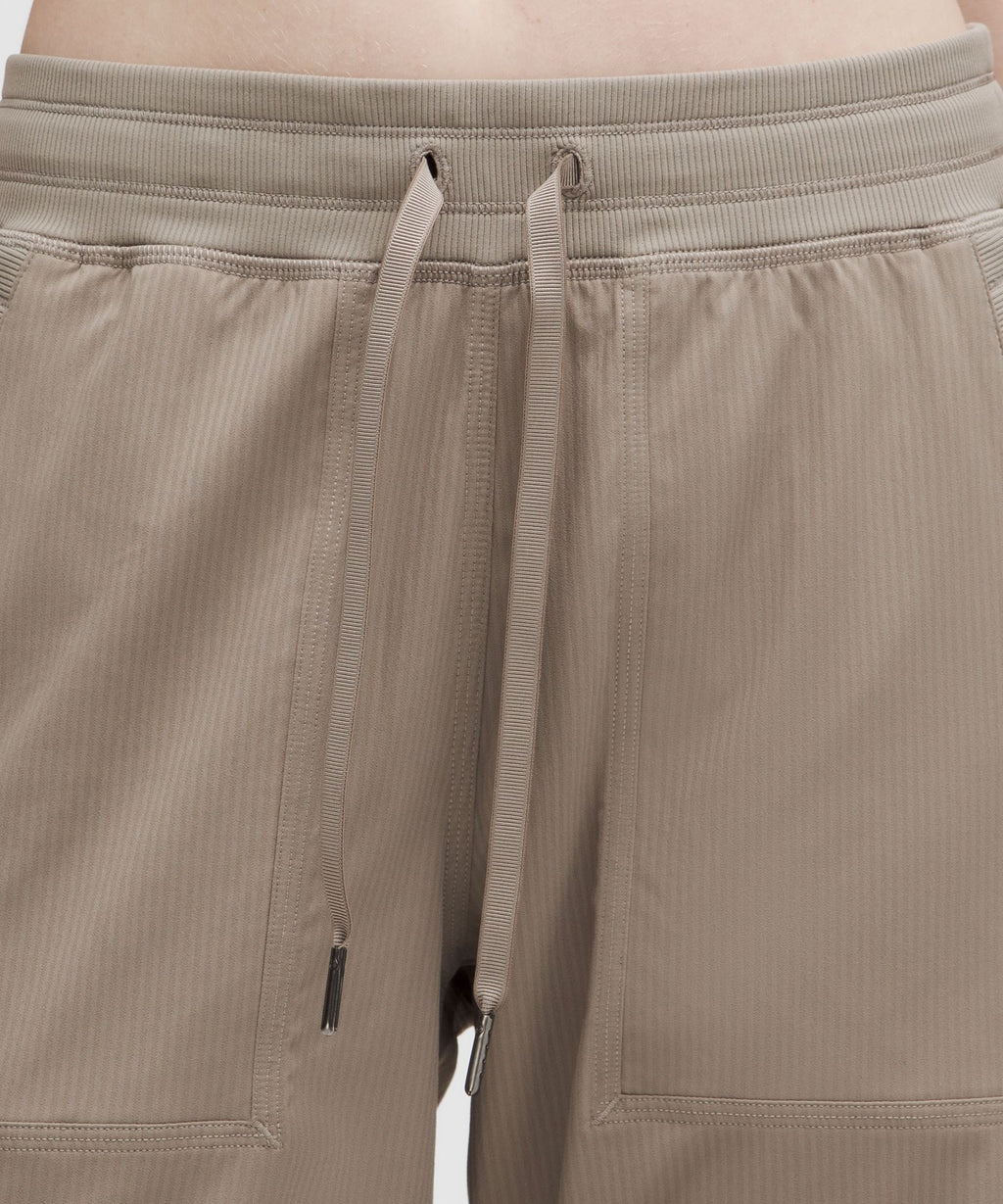 Dance Studio Relaxed-Fit Mid-Rise Cargo Pant