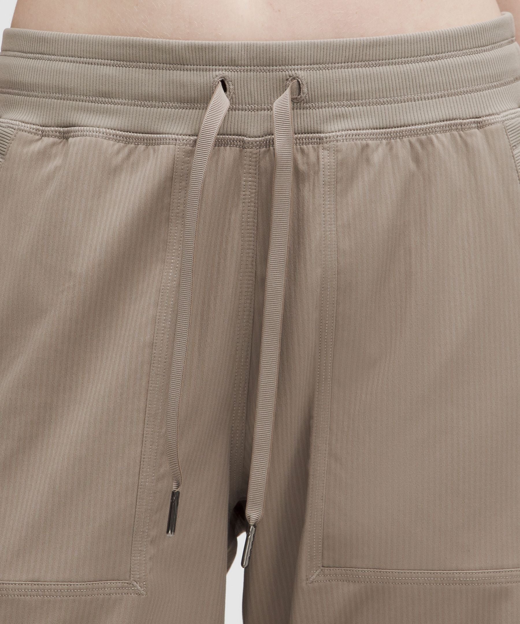 Dance Studio Relaxed-Fit Mid-Rise Cargo Pant