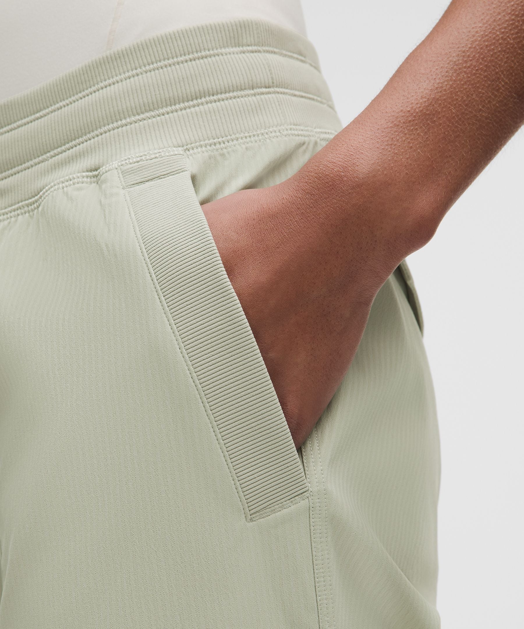 Dance Studio Relaxed-Fit Mid-Rise Cargo Pant